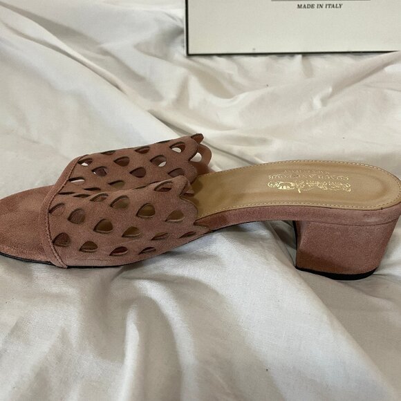 Coach and Four Pink Sandals - Picture 10 of 16